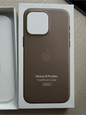 Apple FineWoven iPhone 15 Pro Max Case - Bronze/Taupe